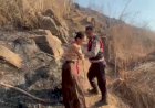 Tim-Gabungan-Polres-Trenggalek-Berhasil-Evakuasi-4-Pendaki-yang-Terjebak-Kebakaran-di-Gunung-Orak-arik
