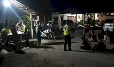 Personel-Gabungan-Gerebek-Balap-Liar-di-Bypass-Balongbendo