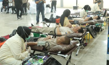 Bantu-PMI-Penuhi-Stok-Darah,-Kapolres-Mojokerto-Ajak-Anggota-Laksanakan-Donor