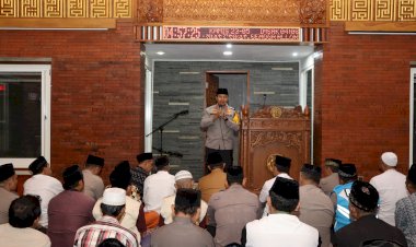 Safari-Sholat-Subuh-di-Masjid-Al-Khalid,-Kapolres-Kediri-Kota-Sampaikan-Pesan-Kamtibmas