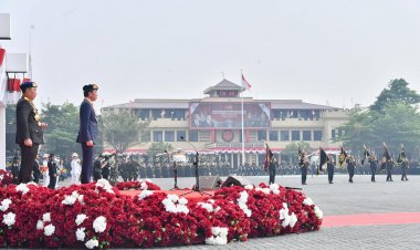 Presiden-Jokowi-Hadiri-Apel-Kesiapan-Pengamanan-Pelantikan-Presiden-dan-Wakil-Presiden-2024