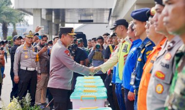 Kapolri-Pastikan-pengamanan,-Kelayakan-Kapal,-dan-Mitigasi-Bencana-Libur-Natal-dan-Tahun-Baru