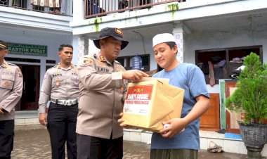 Polres-Probolinggo-Salurkan-Bantuan-Sosial-Warga-Terdampak-Banjir