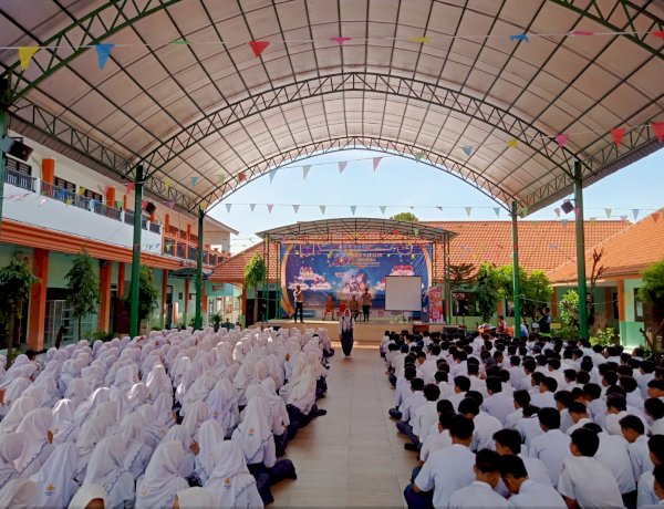 Polsek Krian Sosialisasikan Tertib Lalu Lintas ke Pelajar