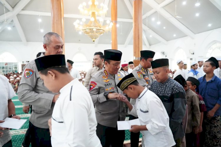 Hari Bhayangkara ke-80, Wakapolri Tanamkan Kepedulian Sosial kepada Taruna Akpol Lewat Santunan Anak Yatim