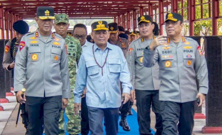 Dari Palangka Raya, Wakapolri Bersama KSAD Pastikan Kesiapan Pasukan Tangani Karhutla