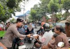 Ramadhan-Peduli,-Polsek-Taman-Bagikan-Takjil-untuk-Masyarakat